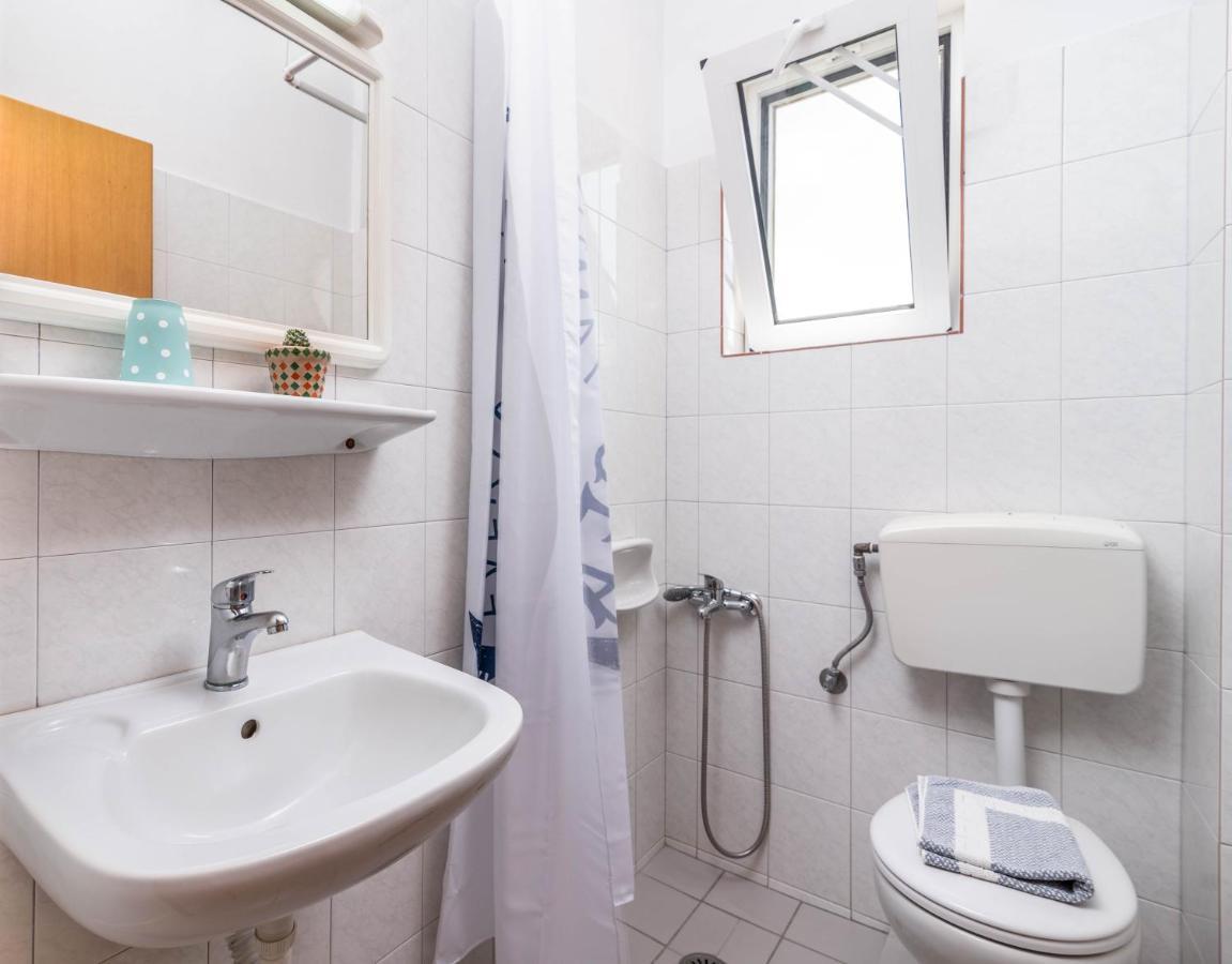 Filia Apartments Pitsidia Bagian luar foto