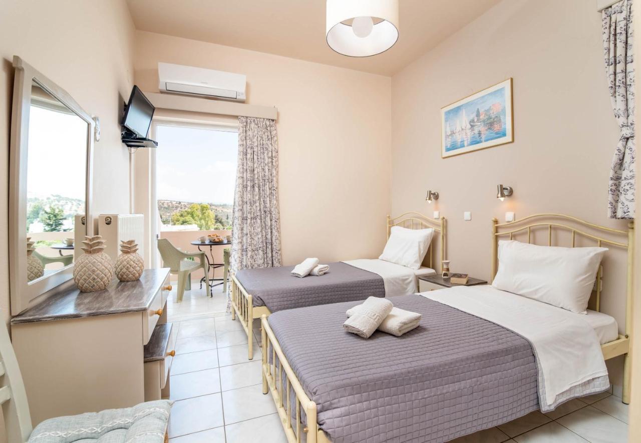 Filia Apartments Pitsidia Bagian luar foto